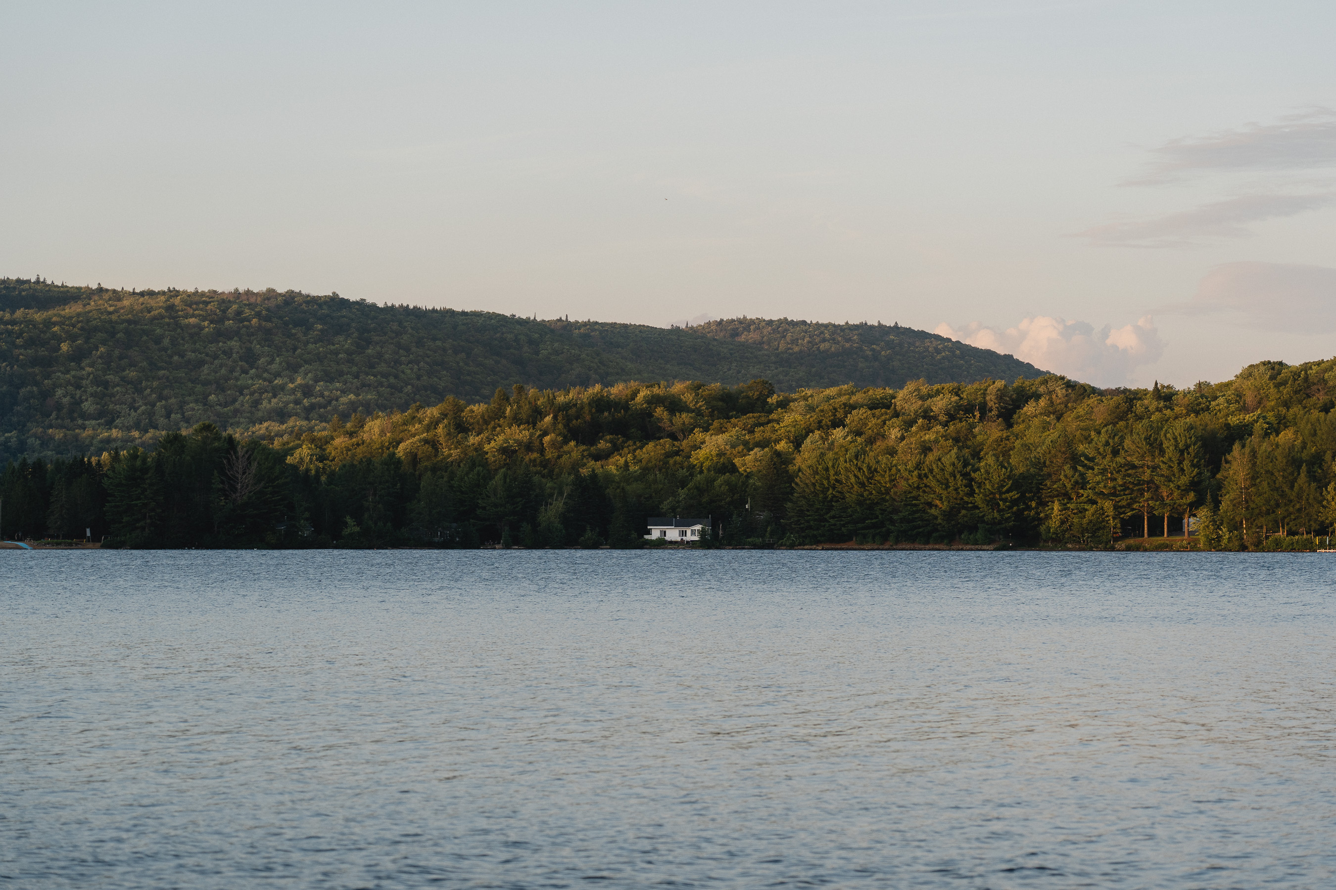 vue sur le lac du chalet au lac simon